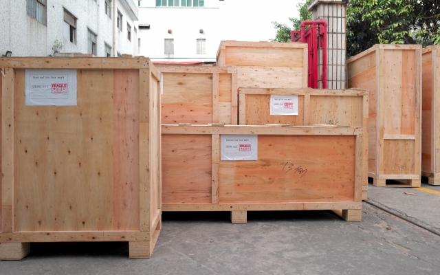 Custom luxury jewelry showcases securely packed in wooden export crates ready for international shipping by Shangyuan Display